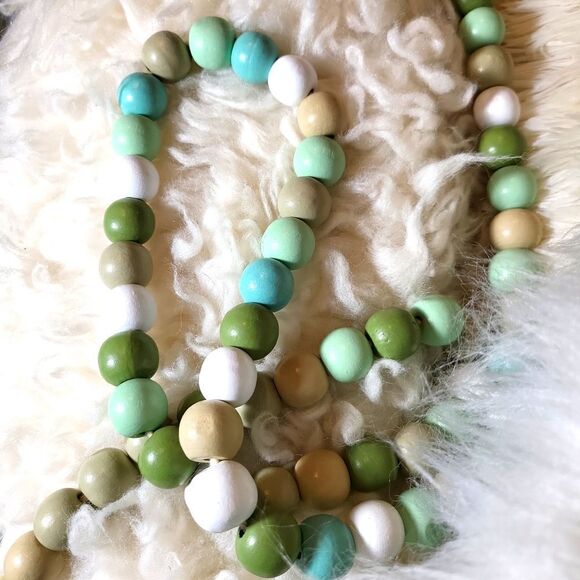 Wood beads  - Picture 2 of 2